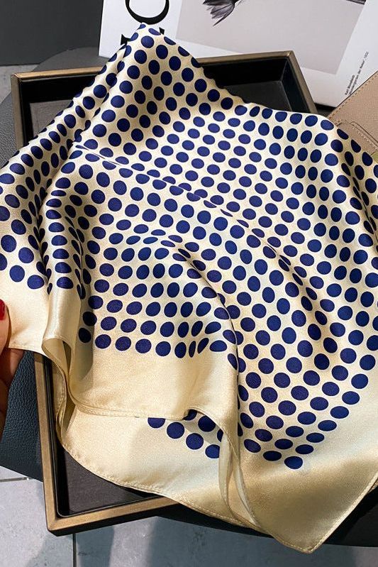 Amara-Scialle (100 % seta - 68 cm)