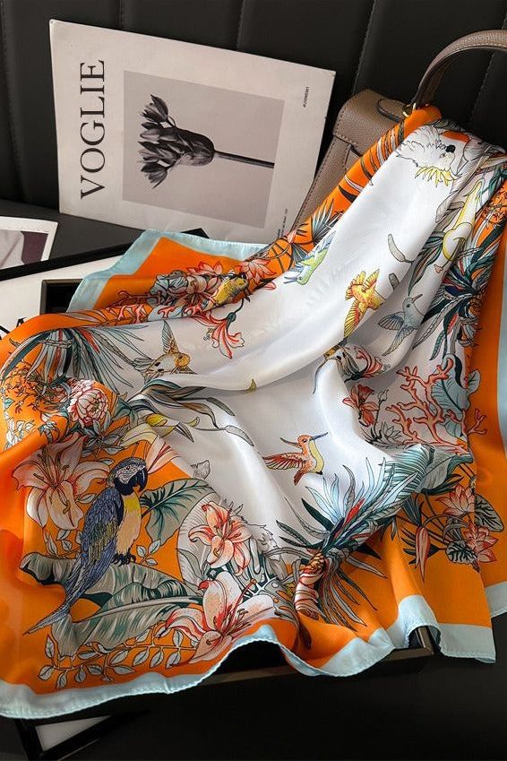 Cecile Foulard (100% seta - 68cm)