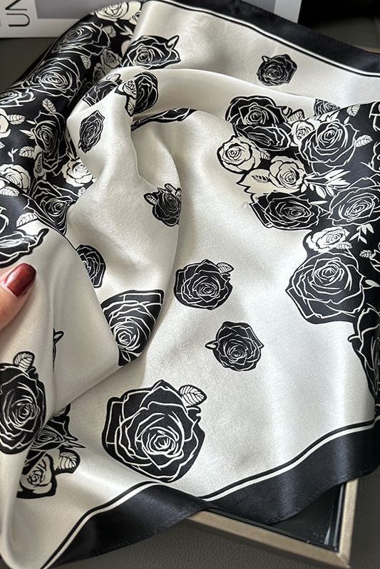 Elodie-huivi (100 % seta – 68 cm)