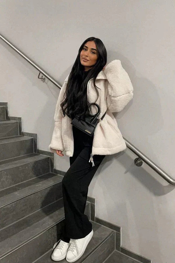 Kaja™ | Elegante cappotto teddy