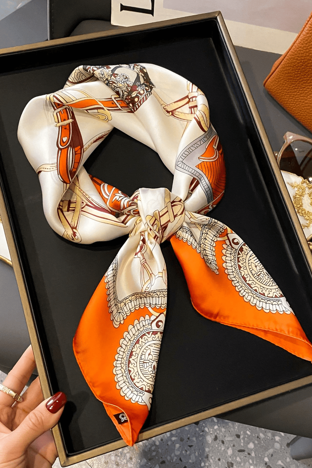 Klara Foulard (100% seta - 68cm)