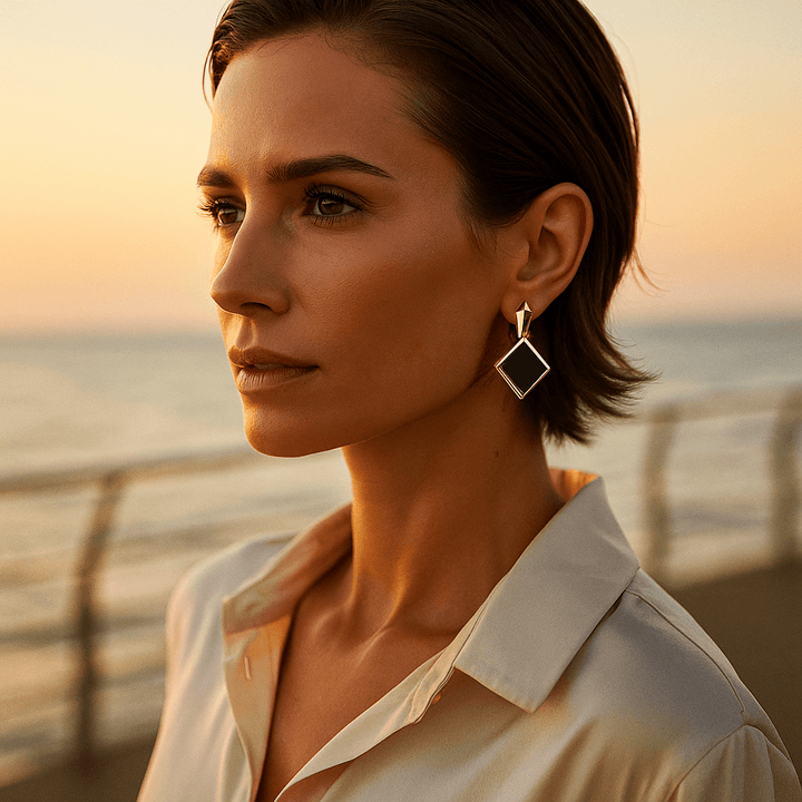 Orecchini con gemme nere quadrate