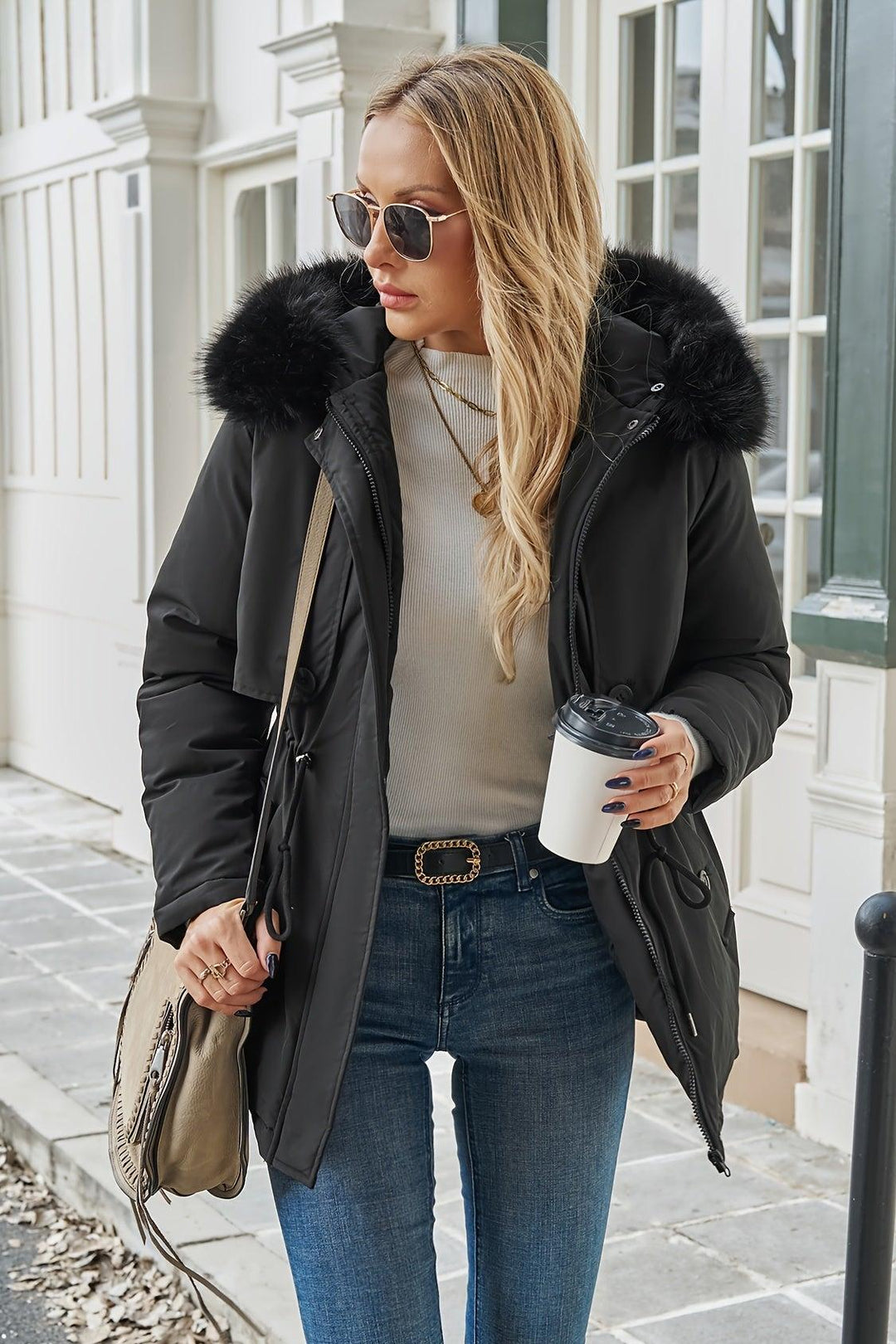 Lianne con cappuccio