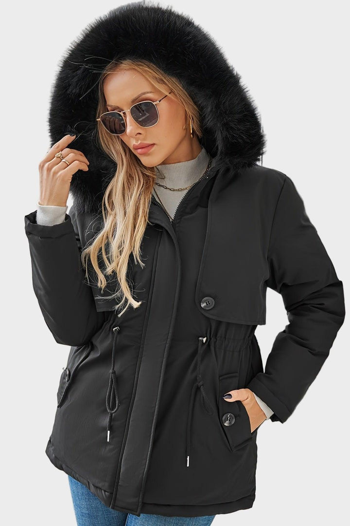 Lianne con cappuccio