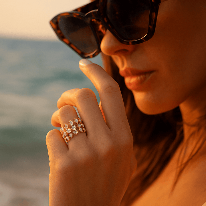 Gioiello mattutino con gemme lucenti