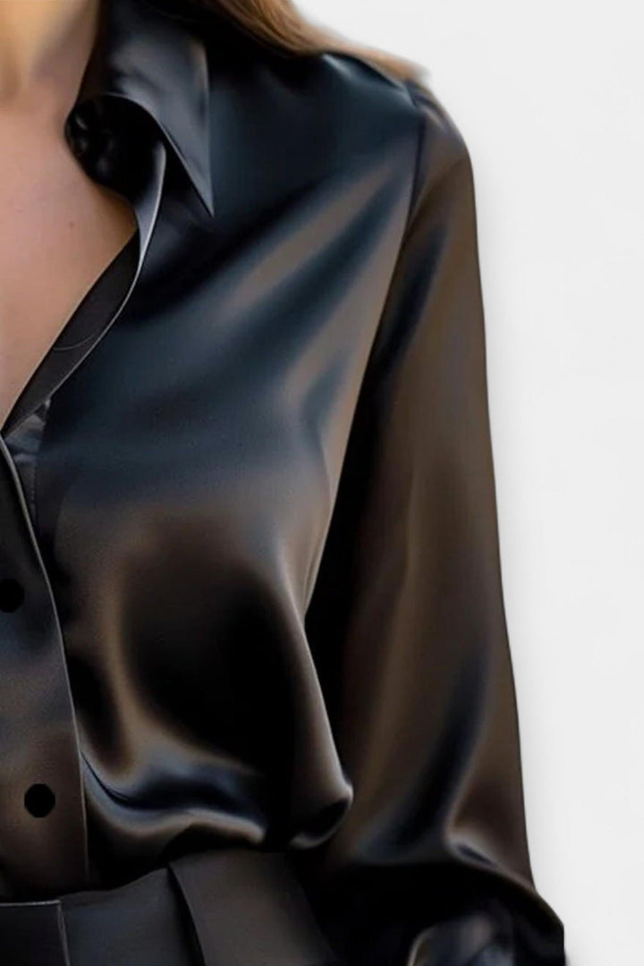 Camicia in raso con colletto