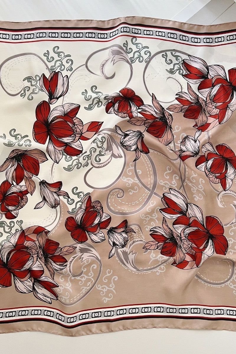 Theresa-huivi (100% seta - 68 cm)