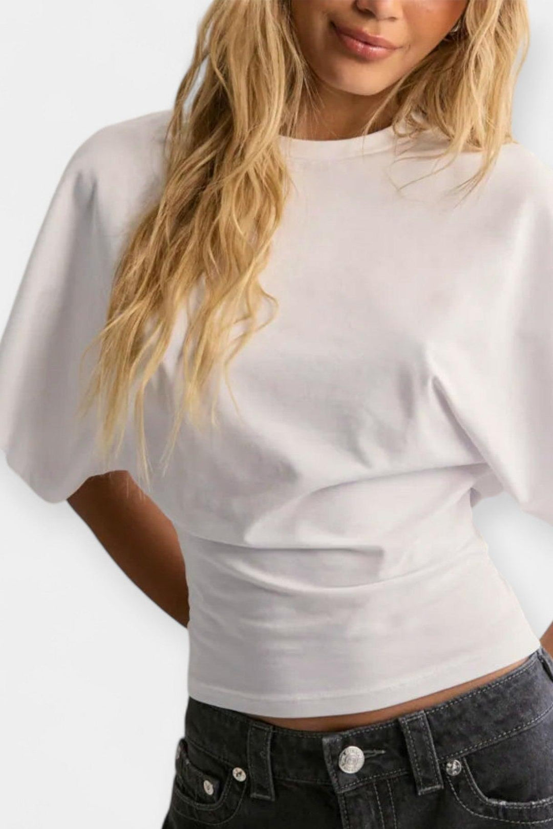 Maglietta con maniche larghe e comode