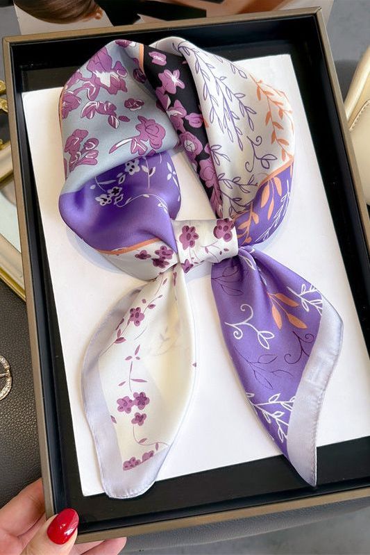 Violetta - sciarpa all'uncinetto (100% seta - 68cm)