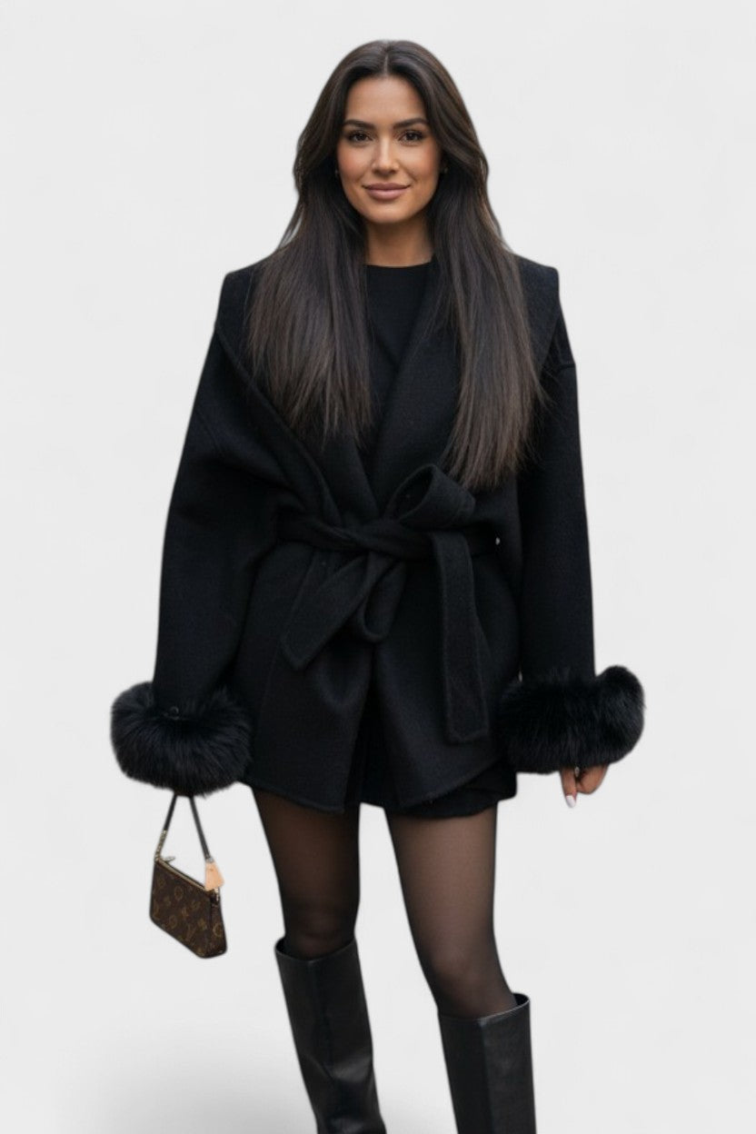 Dagmar™ | Cappotto elegante con pelliccia ecologica